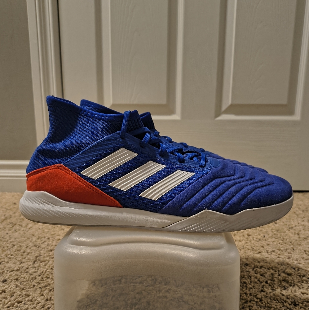 Adidas Predator Indoor with soft touch suede toe